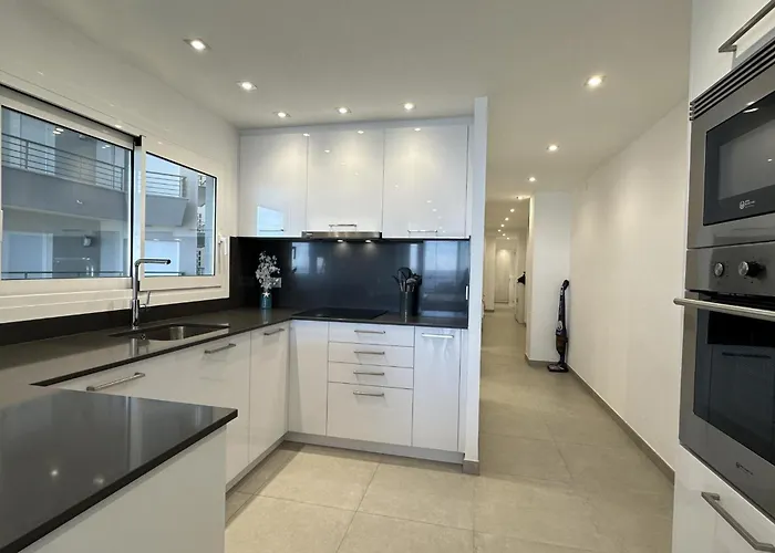 Appartement Lets Holidays Sea Views *